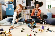 LEGO BOOST 17101 Programmierbares Roboticset LEGO_BOOST_FOTO_5_MTR_V175 2.jpg